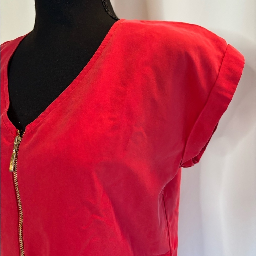 Express Red Top - Picture 3 of 4